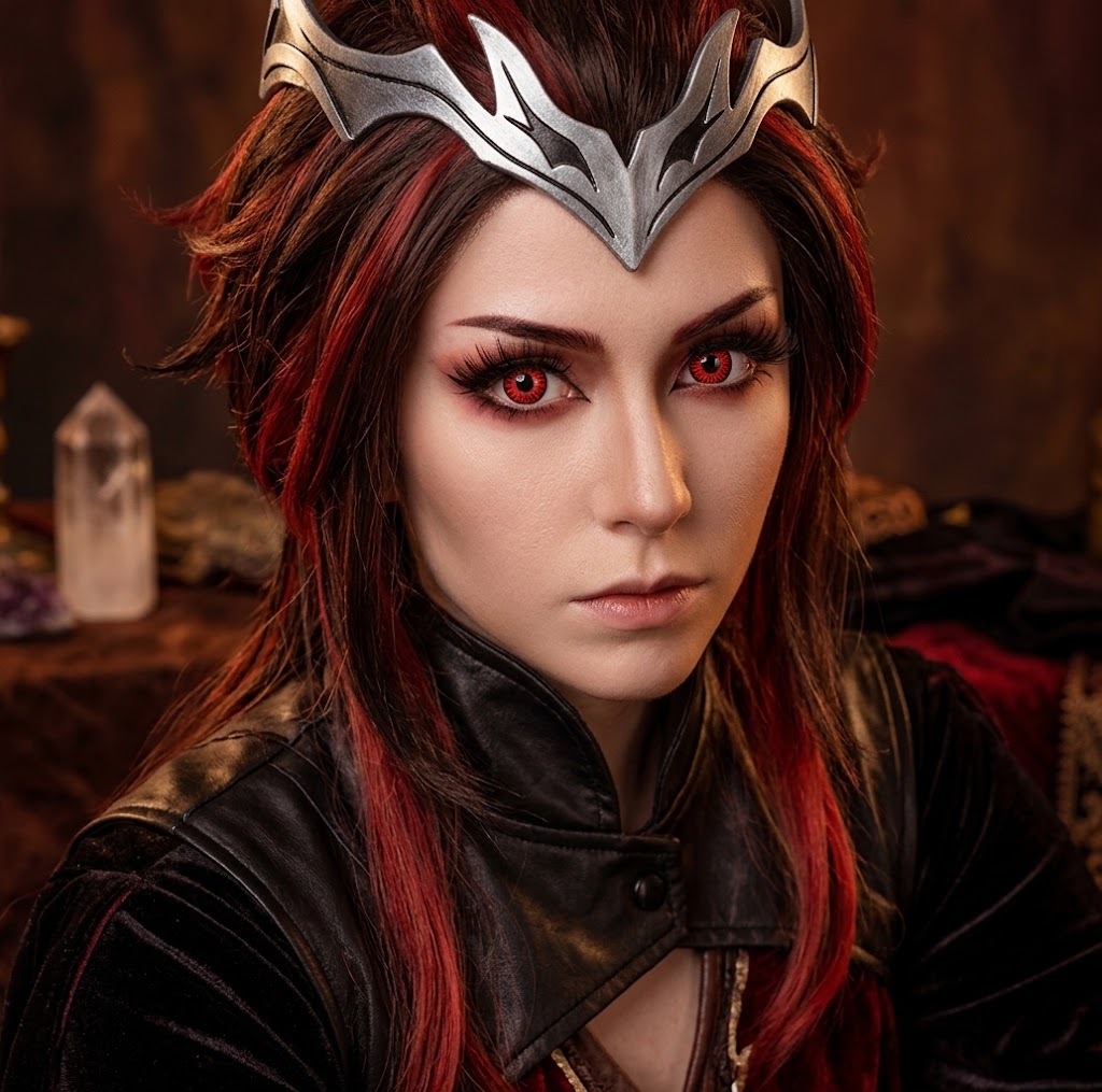 Red Contact Lenses - Image 2